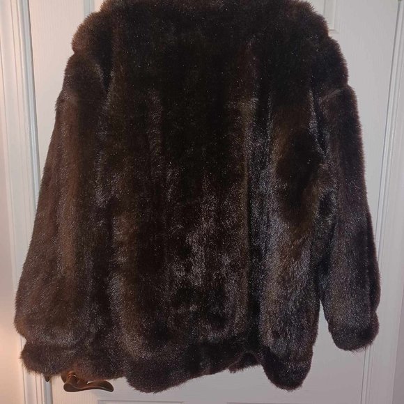 VINTAGE J. Percy for Marvin Richards Faux Fur Coat with ball-ended drawstring - Picture 2 of 4